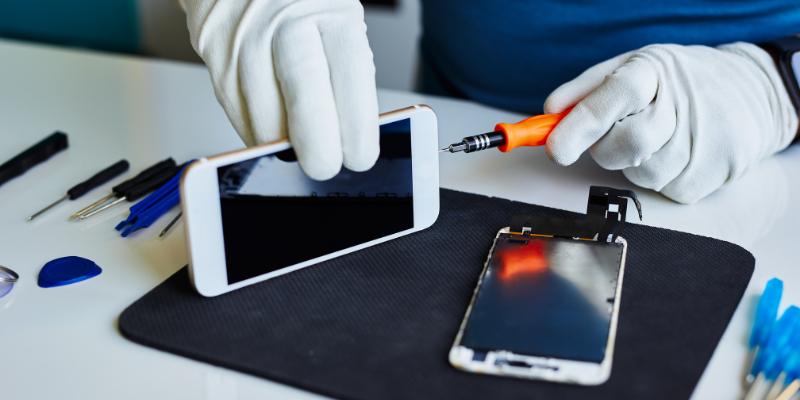 sua-chua-blackberry-apple-android-va-may-tinh-bang